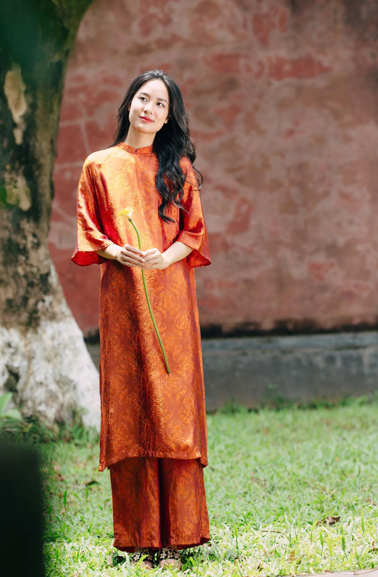 Quần lụa tơ tằm hoạ tiết thọ dơi