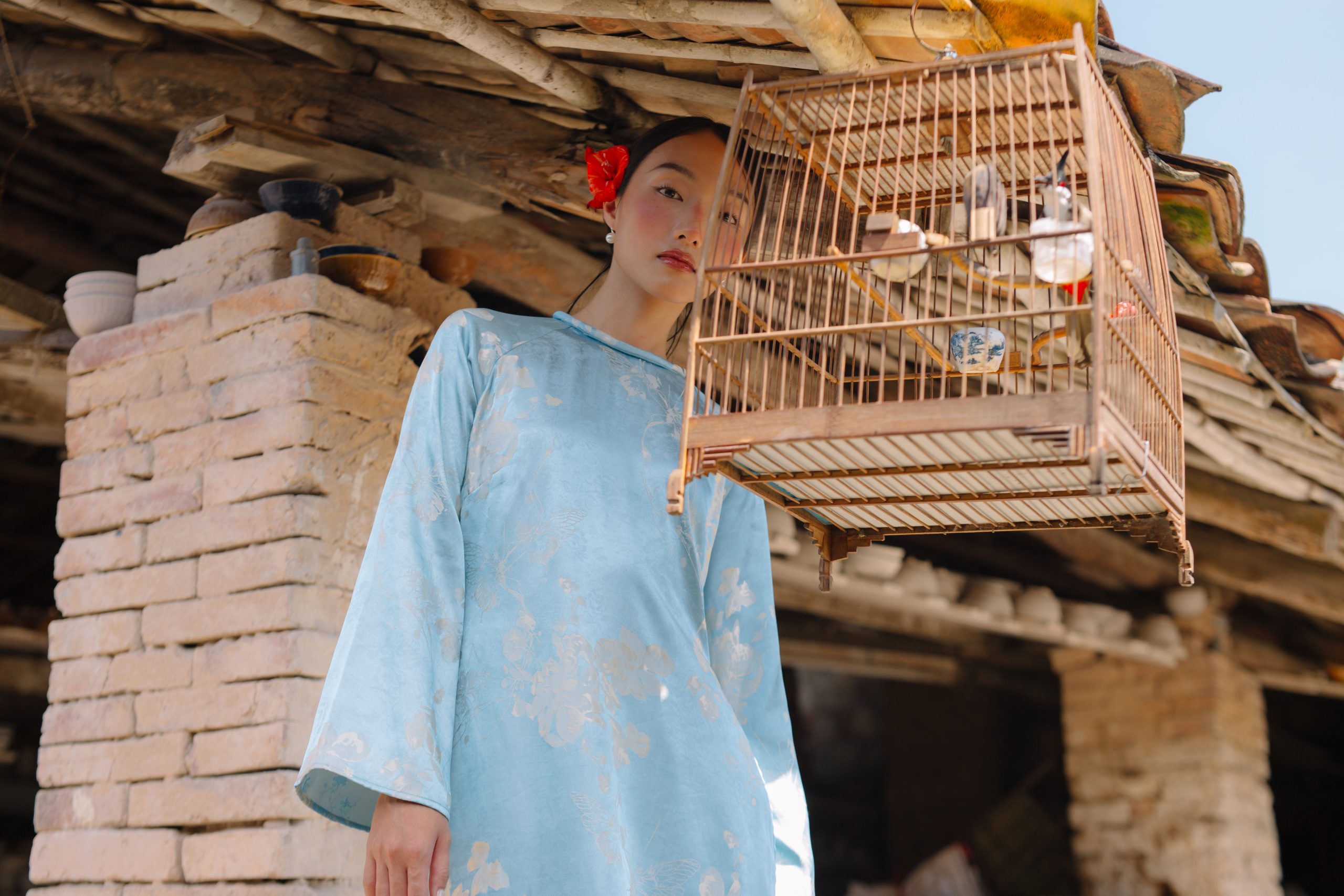 Áo dài Linh Lan màu xanh dương