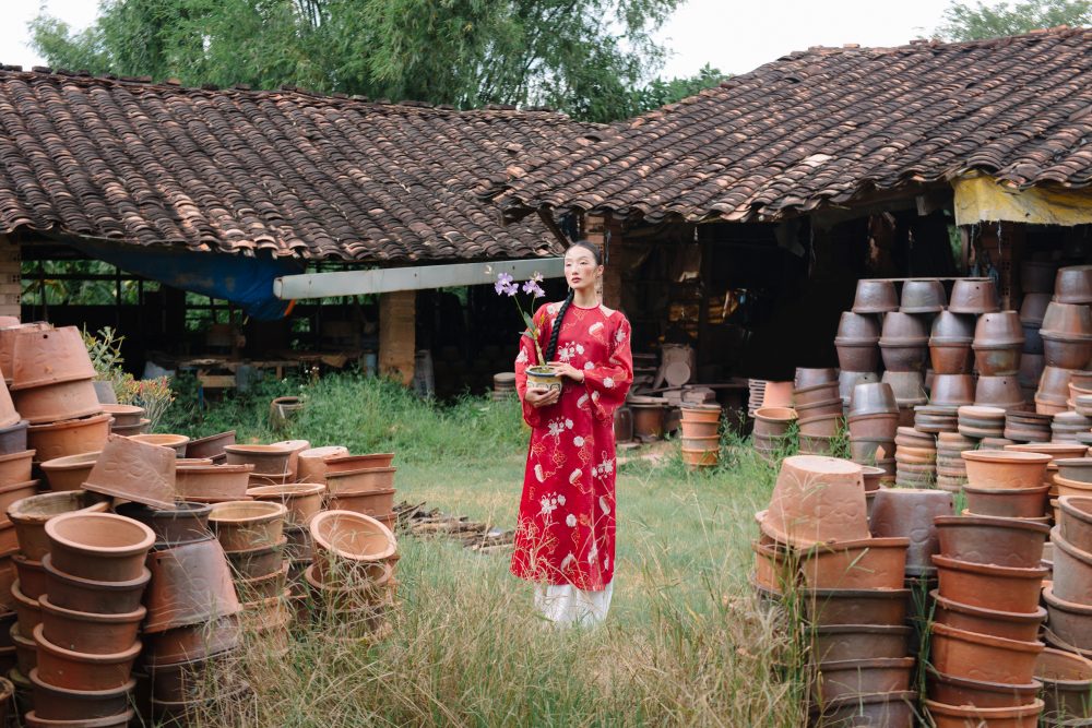 Áo dài cổ yếm Khuê Cát