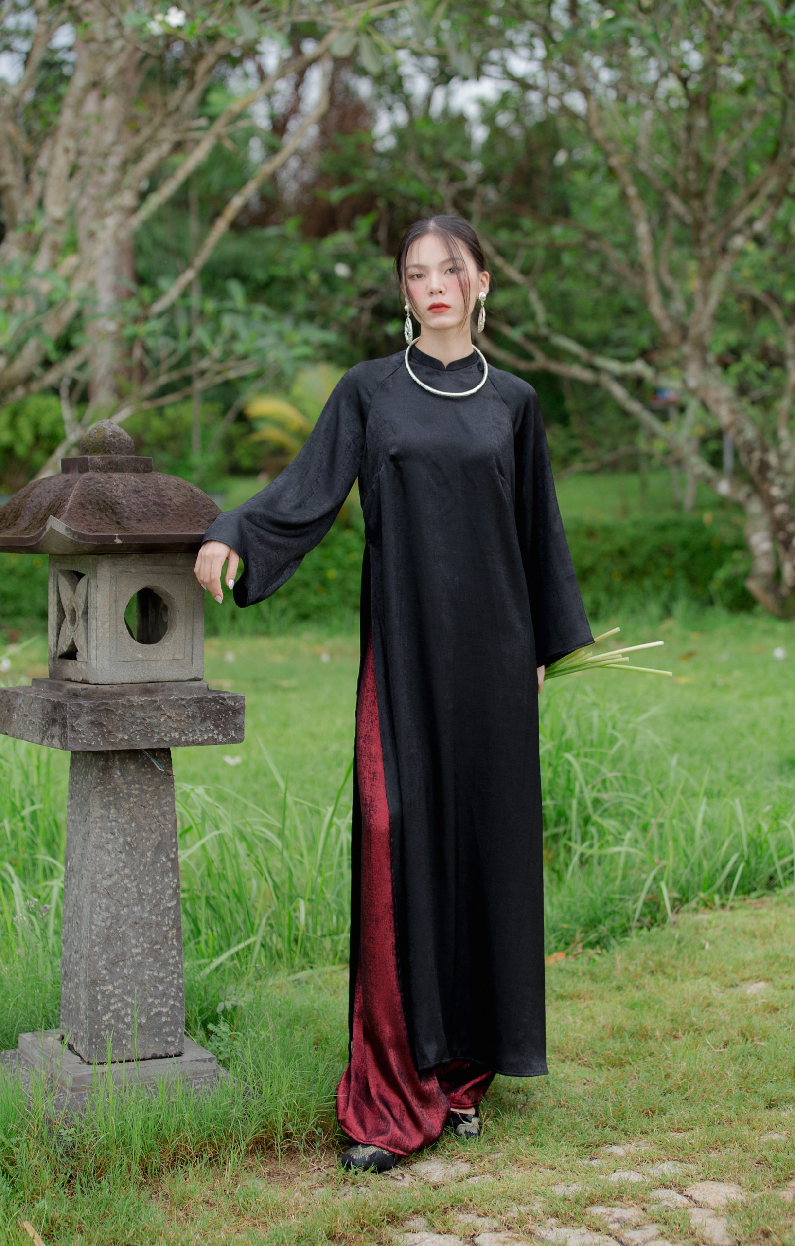 Áo dài Huyền Vi - màu đen