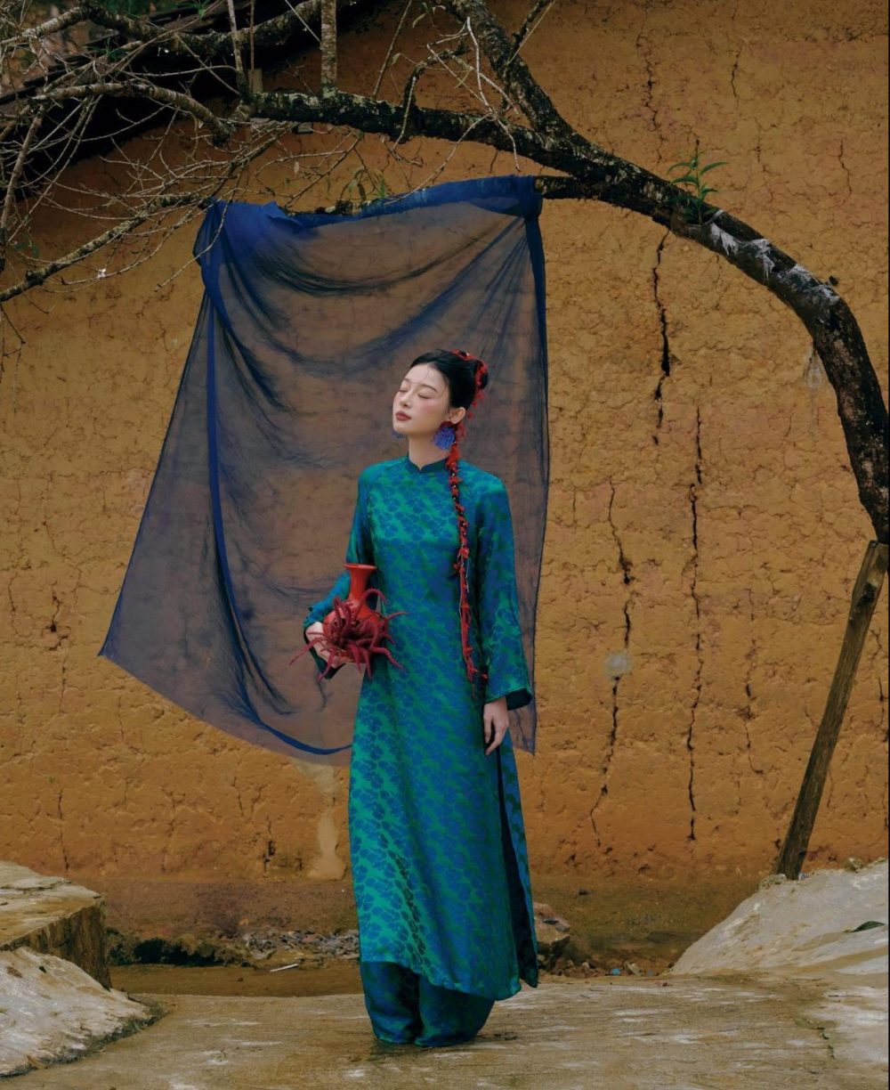 Quần lụa tơ tằm hoạ tiết ngân hạnh màu xanh vịt