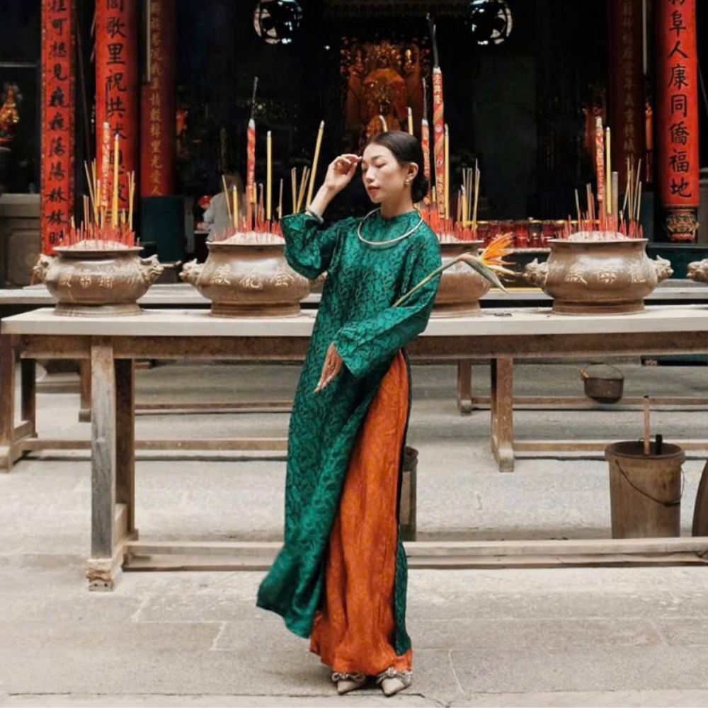 Quần lụa tơ tằm hoạ tiết lông công (2)