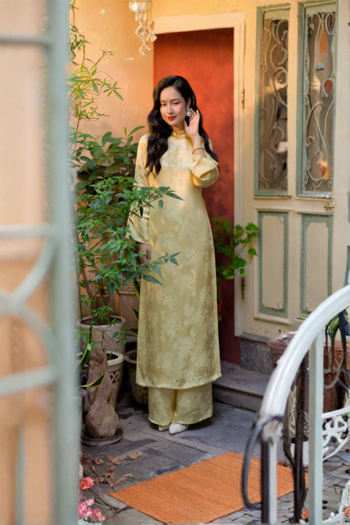Quần lụa hàng châu Đỗ Quyên hoa vàng