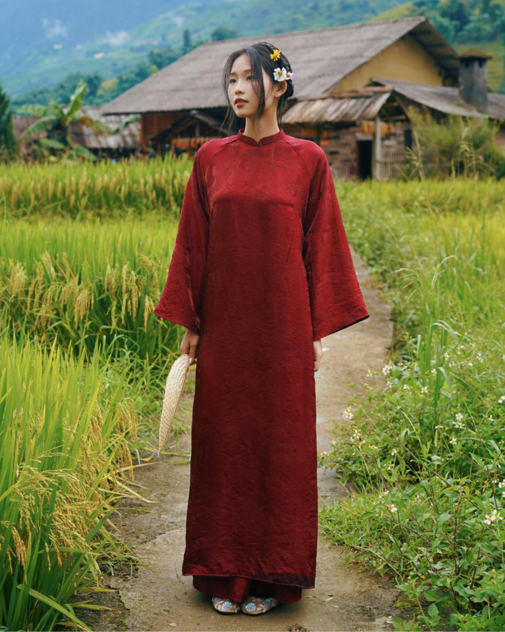 Áo Dài Tơ Tencel màu đỏ - dáng cách tân dài